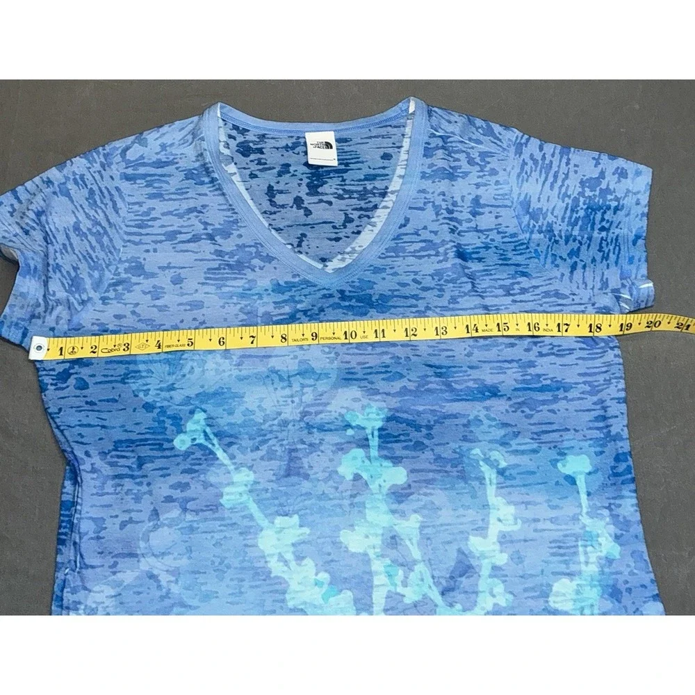 The North Face Tee T-Shirt Womens Med Floral V-Neck Short Sleeve - Picture 4 of 5